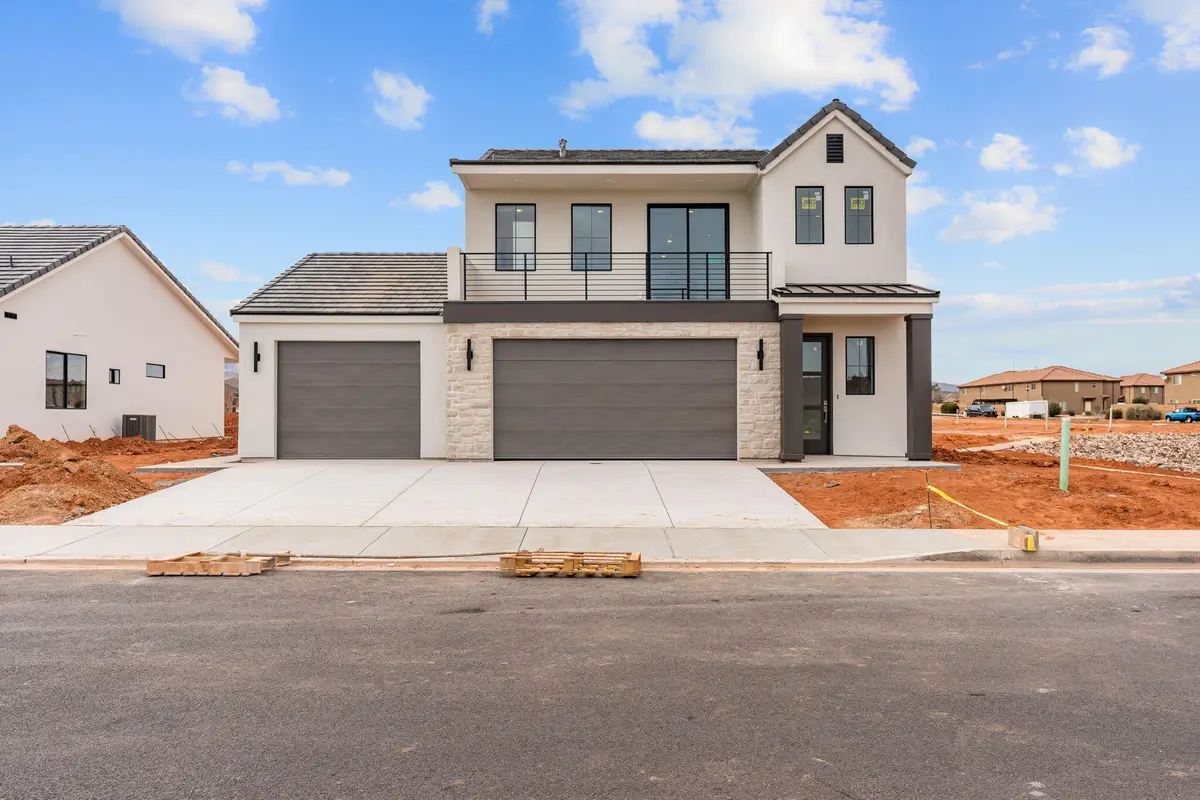 2433 Patricia Dr, Santa Clara, UT 84765 - #1