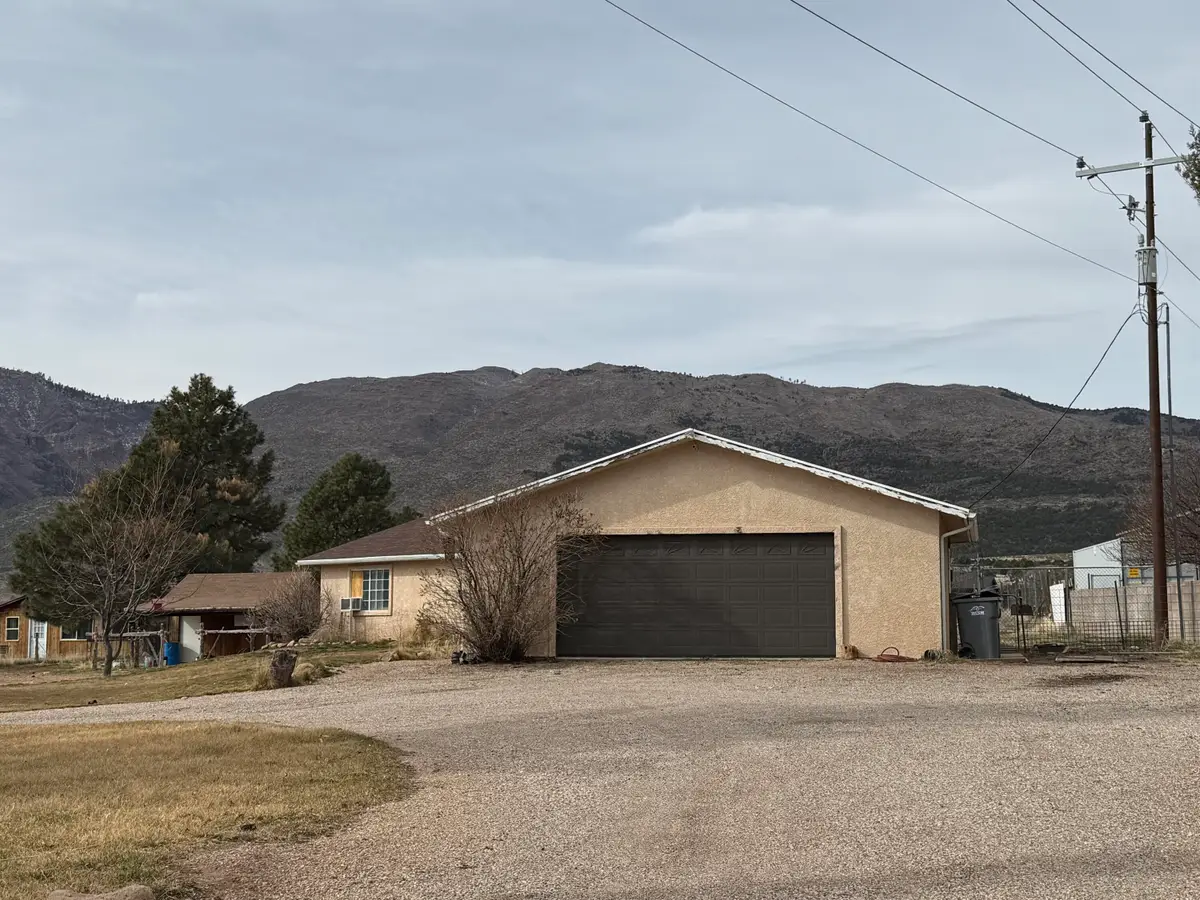 421 N Harmony Dr, New Harmony, UT 84757 - #1