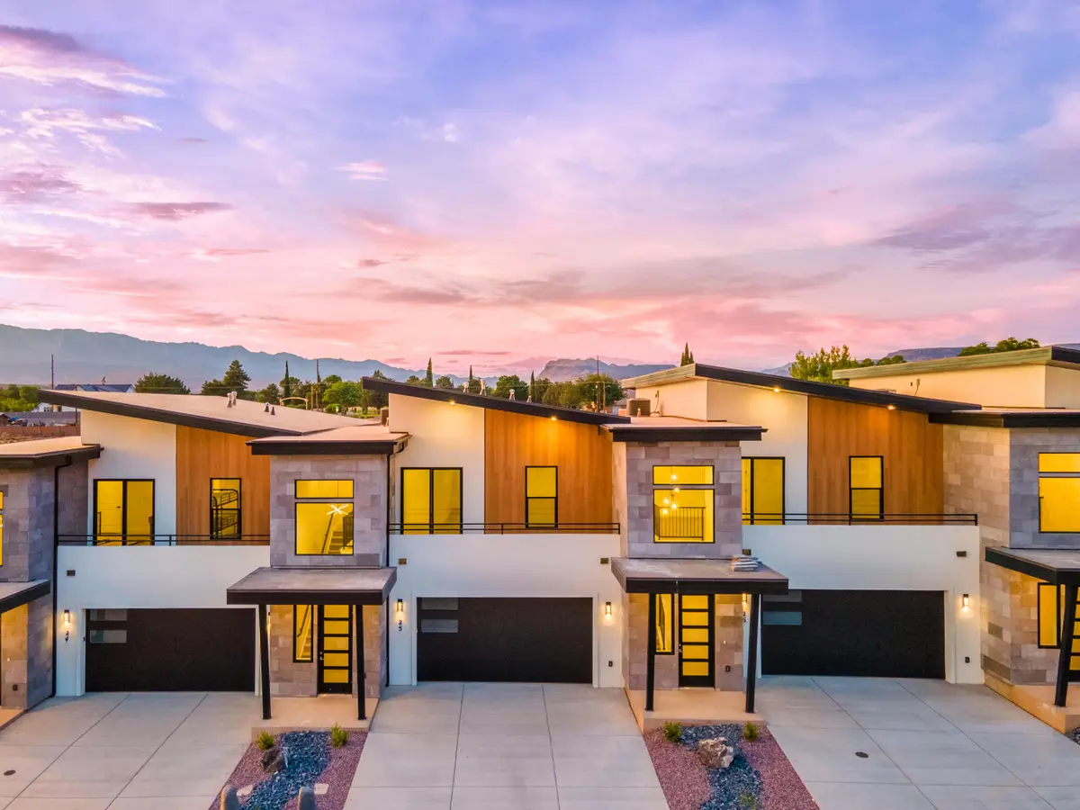 306 E 500 N #16, Hurricane, UT 84737 - #1