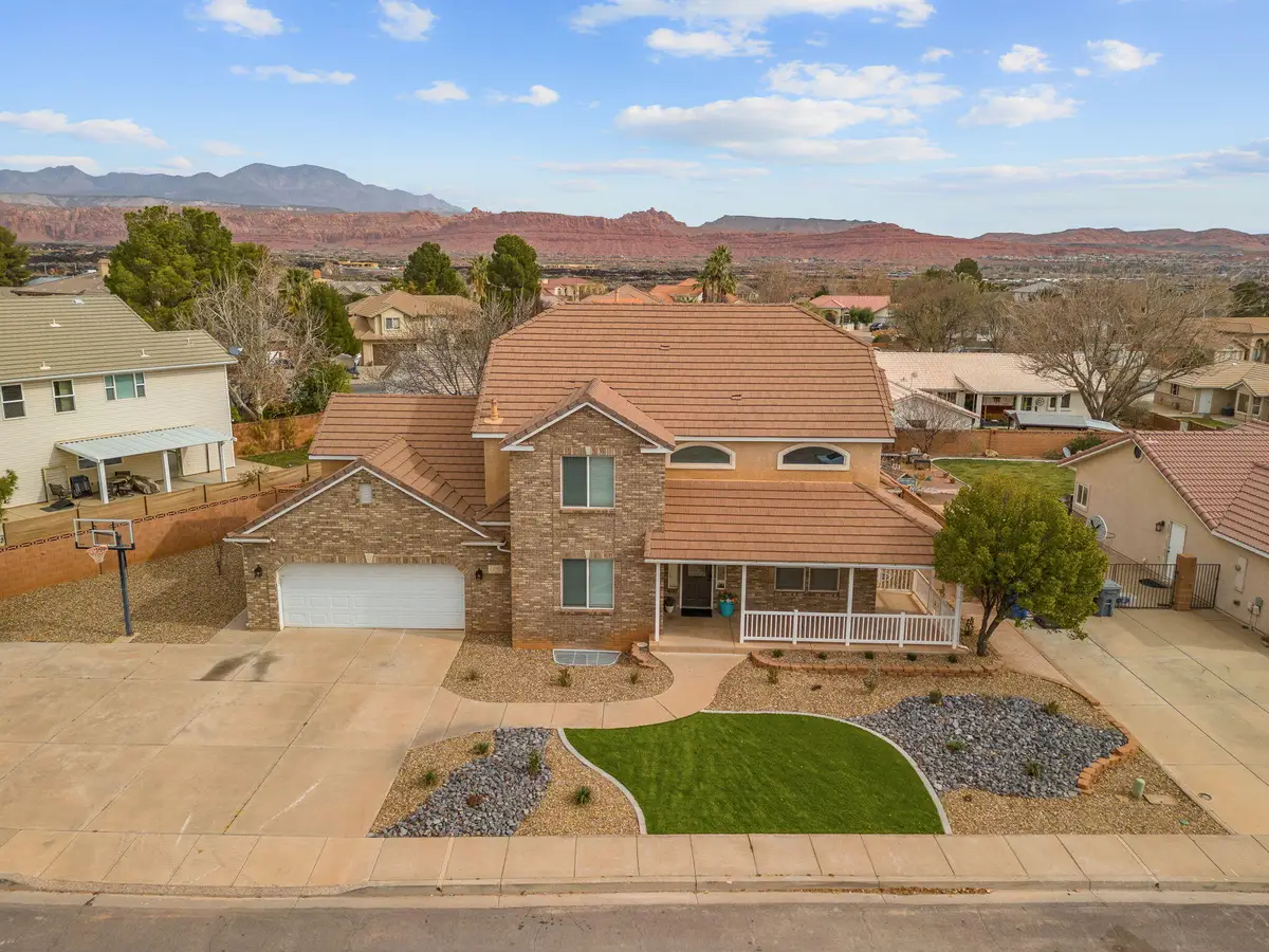 1974 N Sagebrush Dr, Santa Clara, UT 84765 - #1