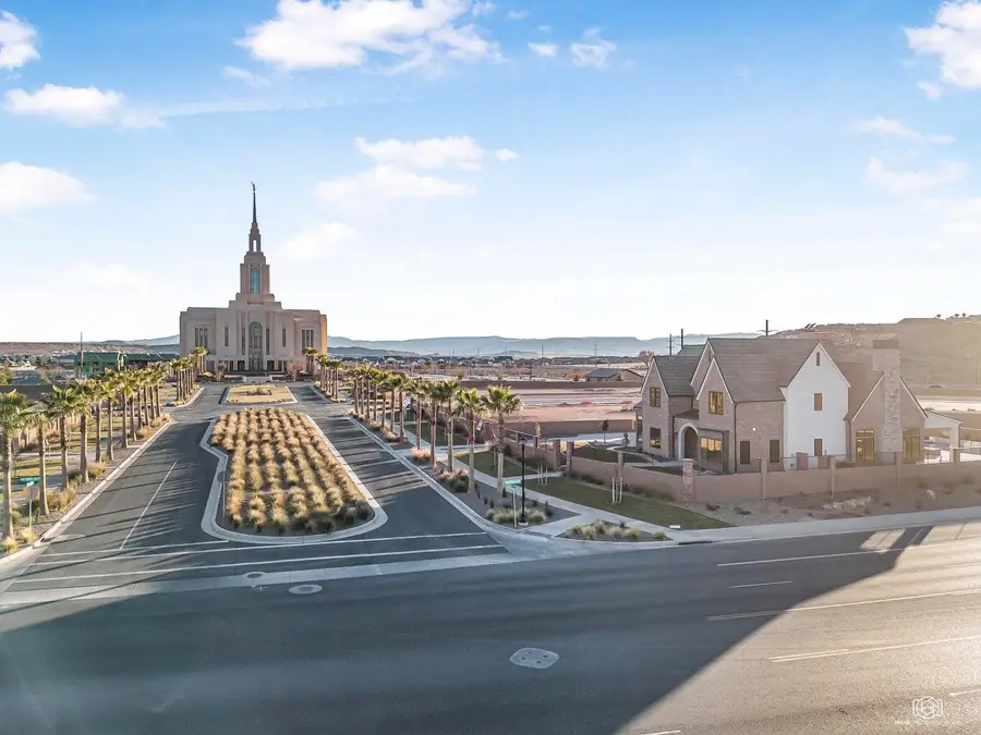 1468 S Red Cliffs Temple Ln, Saint George, UT 84790 - #3