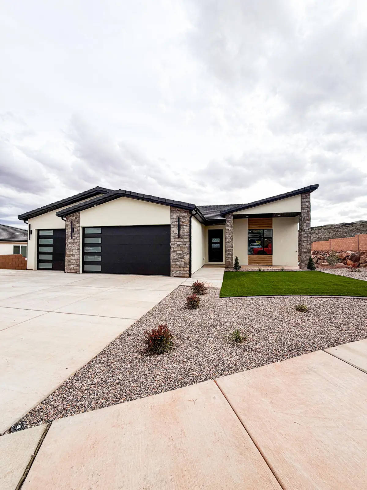 2872 E View Pointe Dr, Washington, UT 84780 - #1