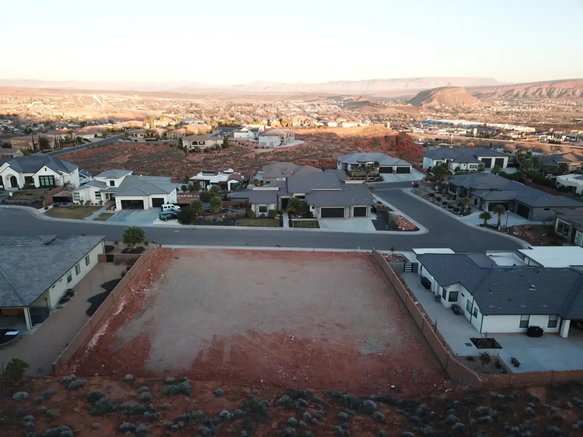 31 W Silver Feather Cir, Washington, UT 84780 - #1