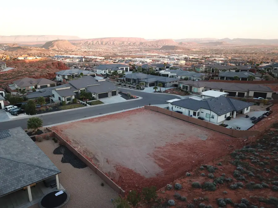 31 W Silver Feather Cir, Washington, UT 84780 - #3