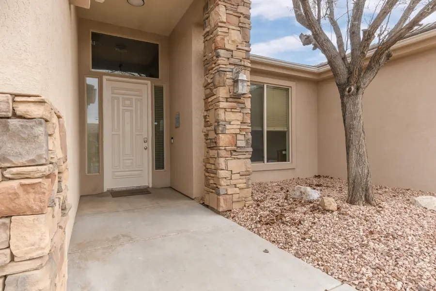598 N 1620 W, Saint George, UT 84770 - #3