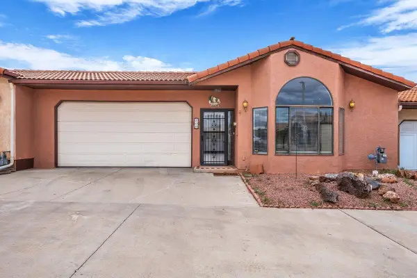 1331 N Dixie Downs Rd #100, St George, UT 84770