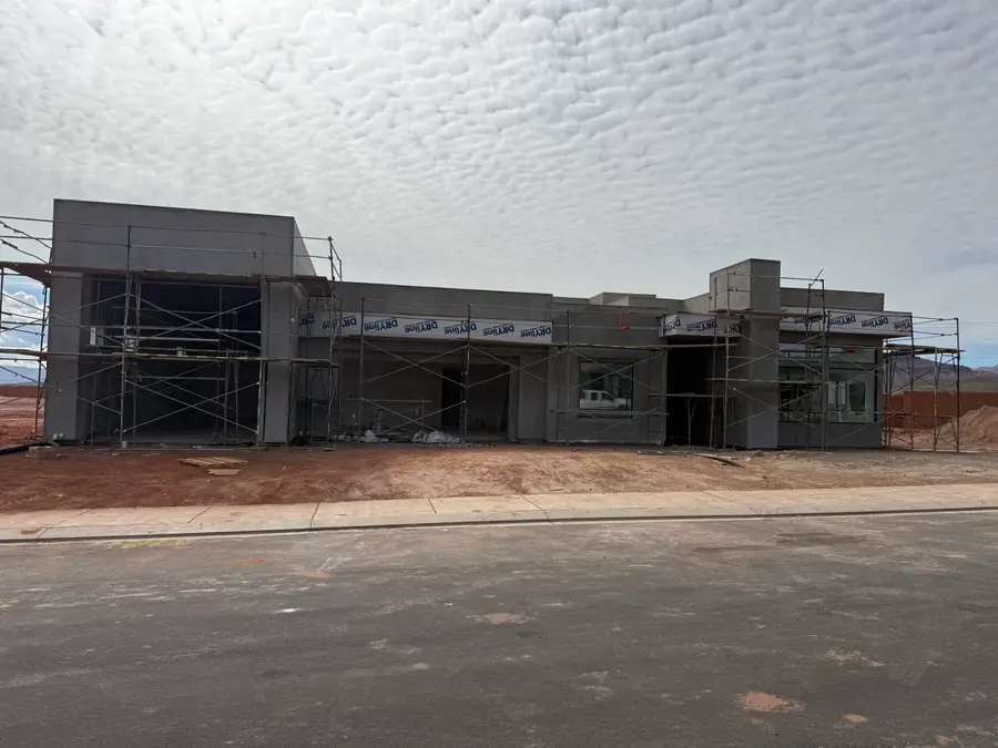 23 E Morning Glory Ave, Ivins, UT 84738 - #2