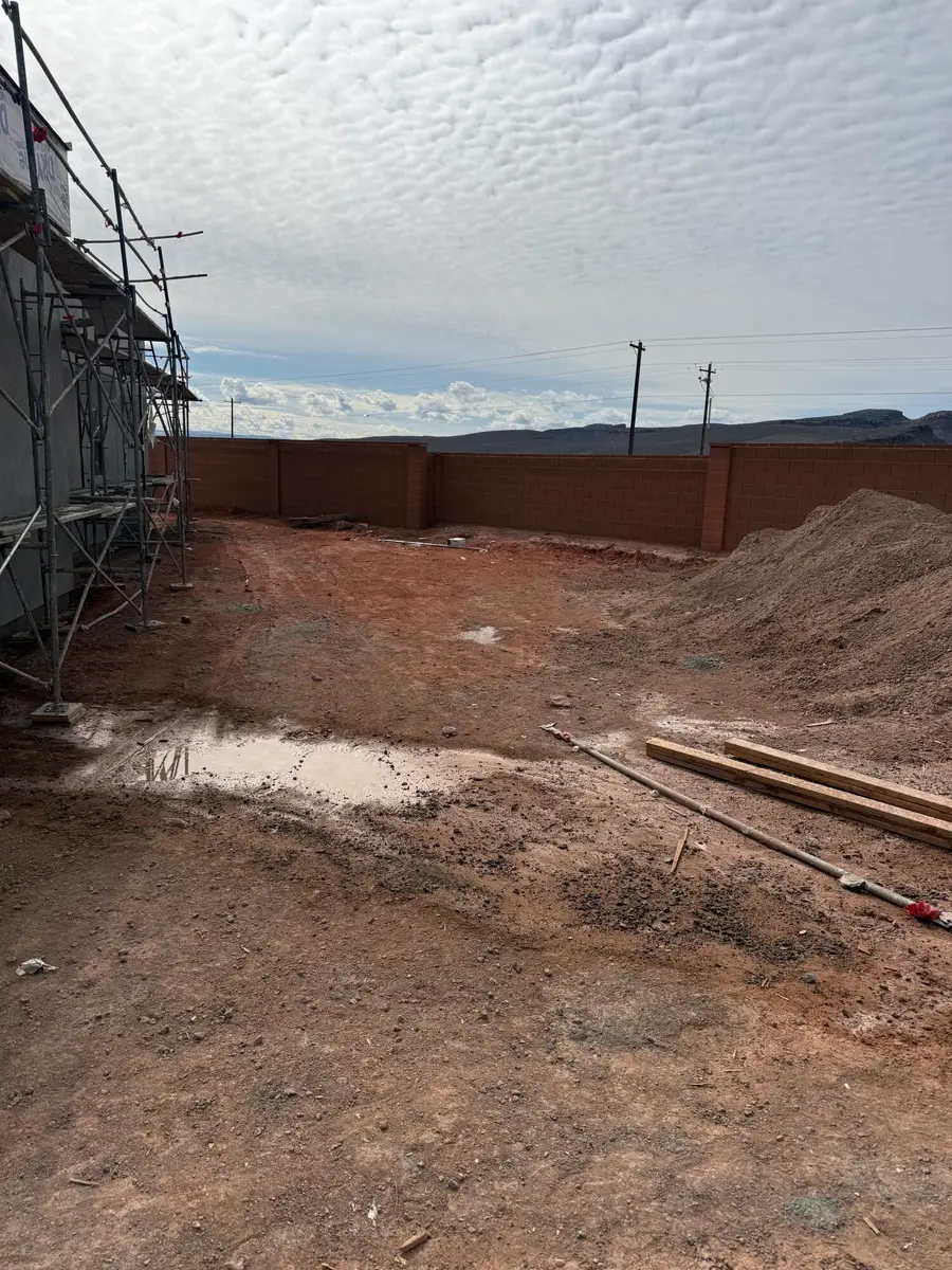 23 E Morning Glory Ave, Ivins, UT 84738 - #3