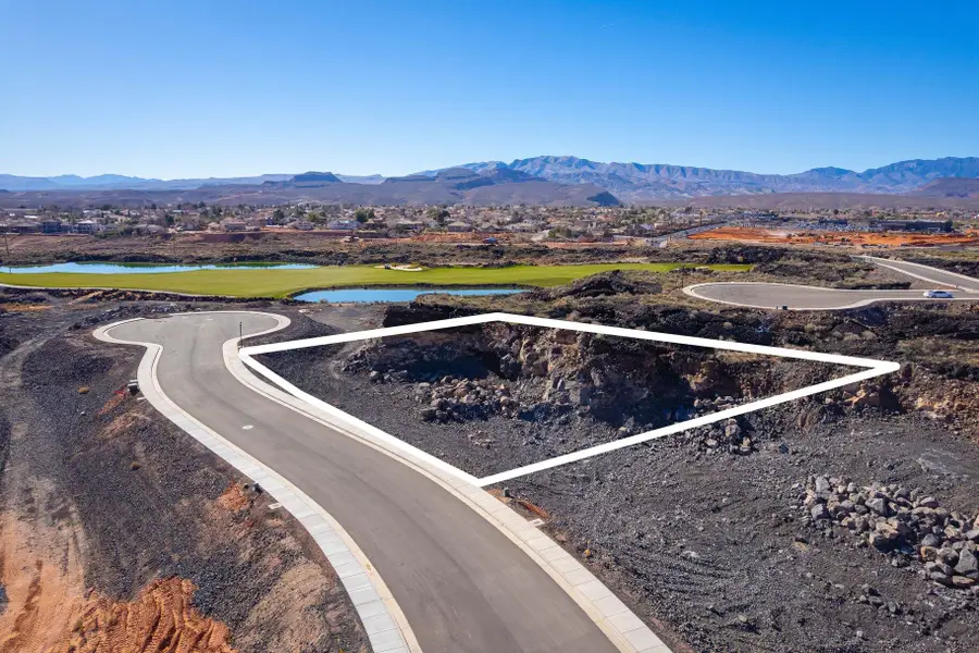 2427 Phil Smith Ct, Santa Clara, UT 84765 - #2