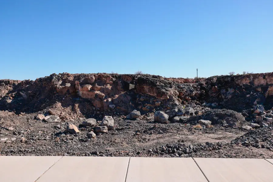 2430 Phil Smith Ct, Santa Clara, UT 84765 - #3