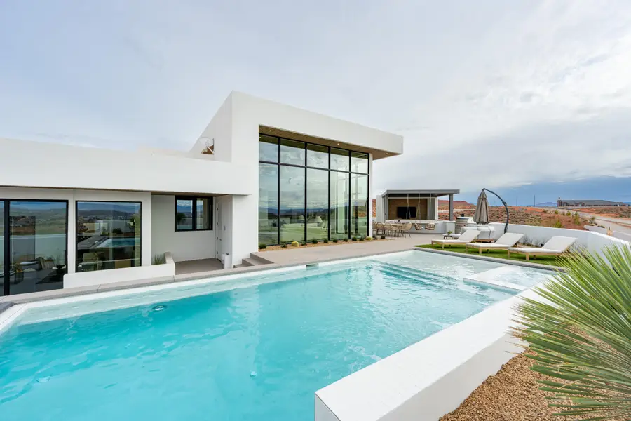 92 E Colima Rd, Washington, UT 84780 - #3