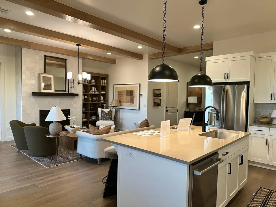 2292 E Arena Roja Dr, Washington, UT 84780 - #3