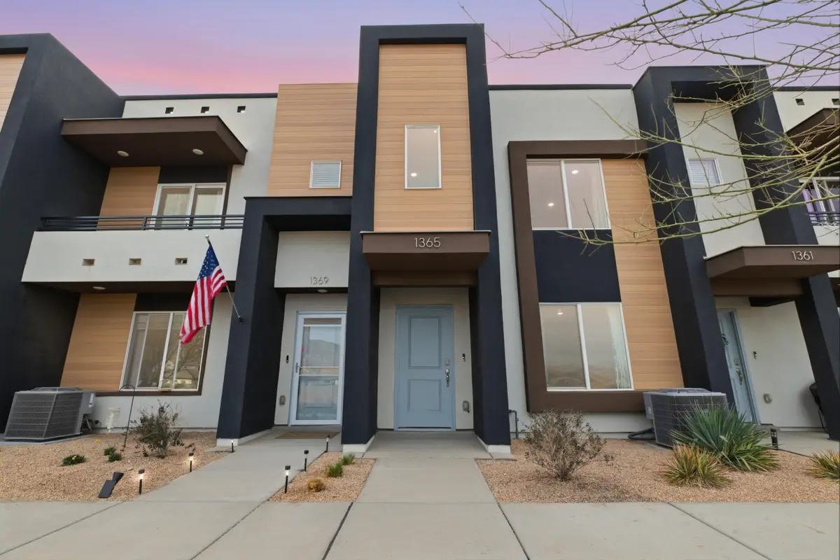 1365 S Pole Creek Ln, Washington, UT 84780 - #1