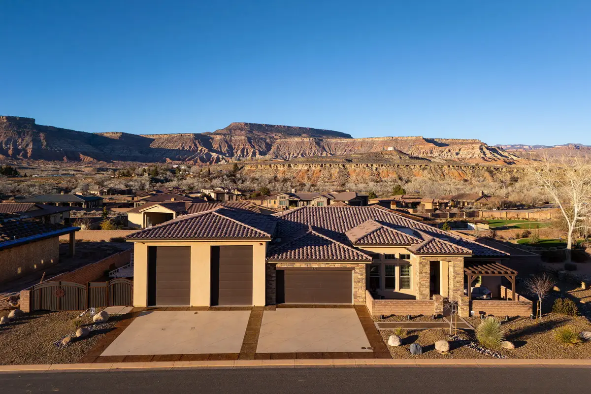 470 E Entrada Dr, Virgin, UT 84779 - #1