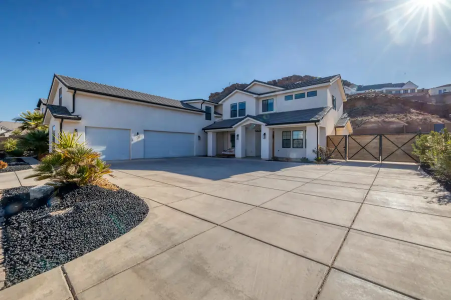 3697 S Jessamine Dr, Saint George, UT 84790 - #3