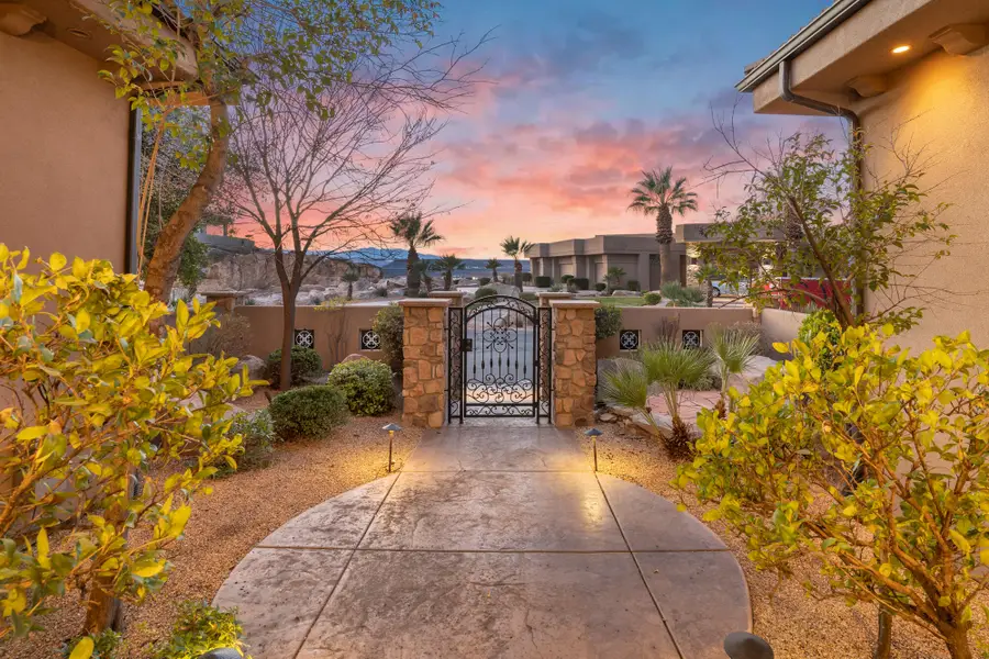 1673 S View Point Dr, Saint George, UT 84790 - #3