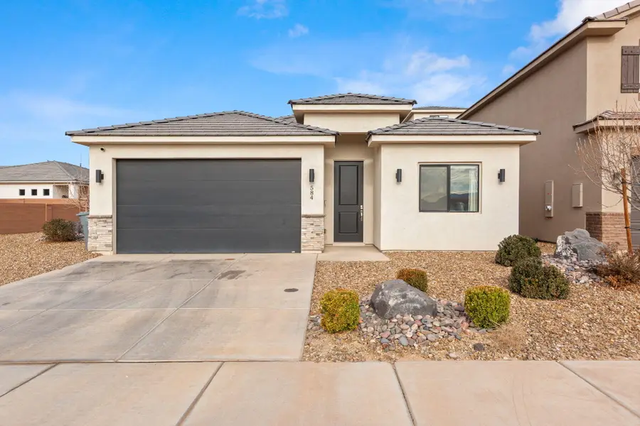 584 S Riverbed Dr, Washington, UT 84780 - #2