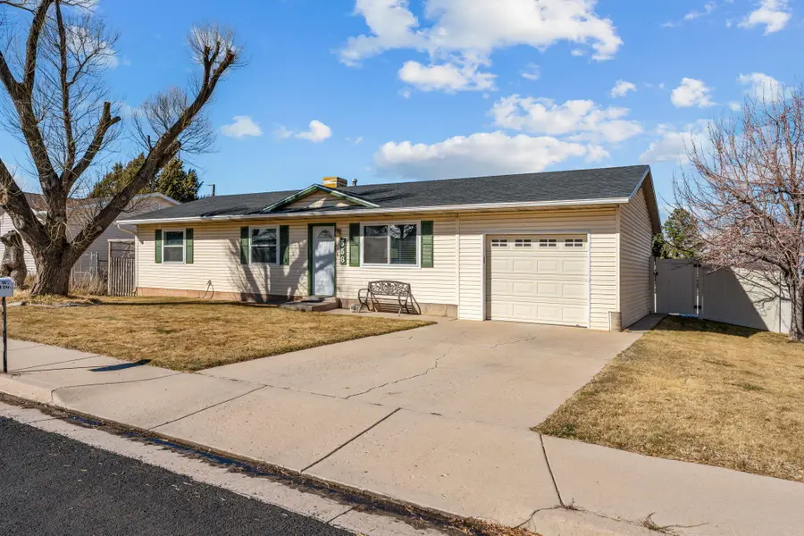 556 W Pinewood Dr, Cedar City, UT 84720 - #2