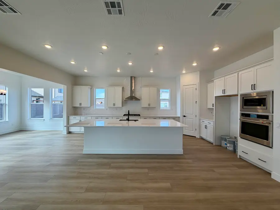 432 E 4290 S #Lot 300, Washington, UT 84780 - #2