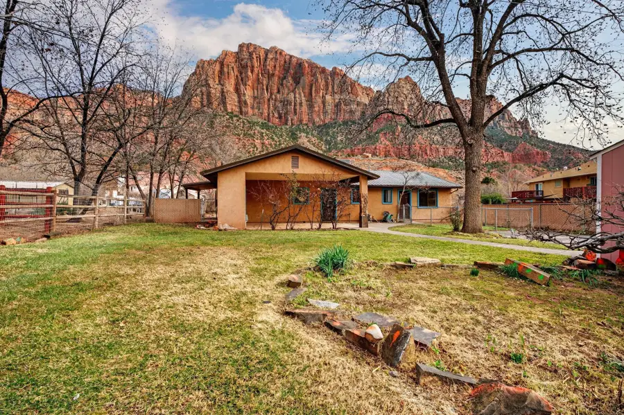 587 Zion Park Blvd, Springdale, UT 84767 - #2