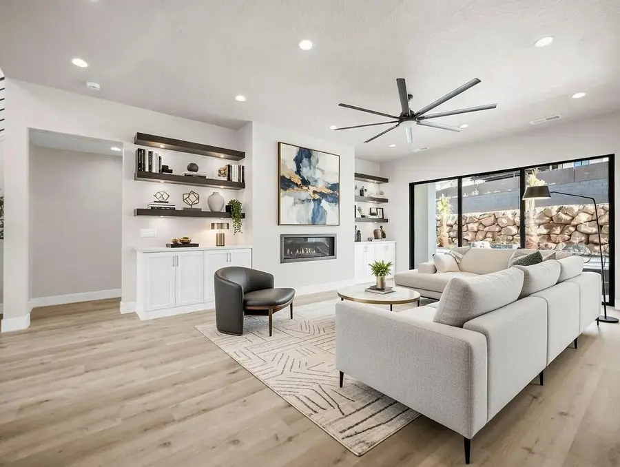 447 E Malt House Cv, Washington, UT 84780 - #2