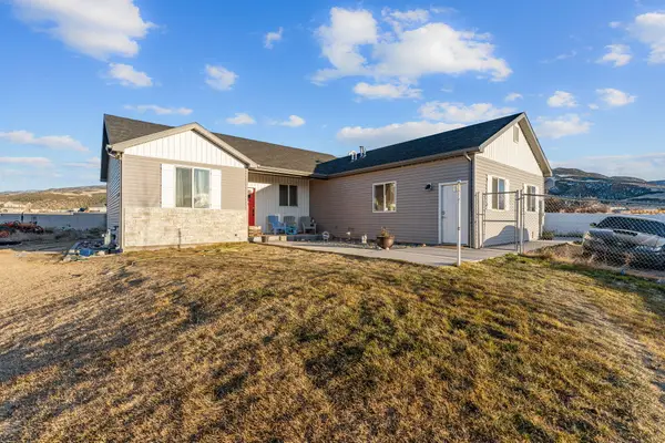 5078 N Heather Hue Road, Enoch, UT 84721