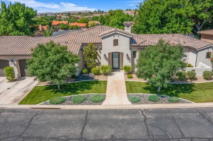 1555 W Woodsview Ln, Saint George, UT 84770 - #2