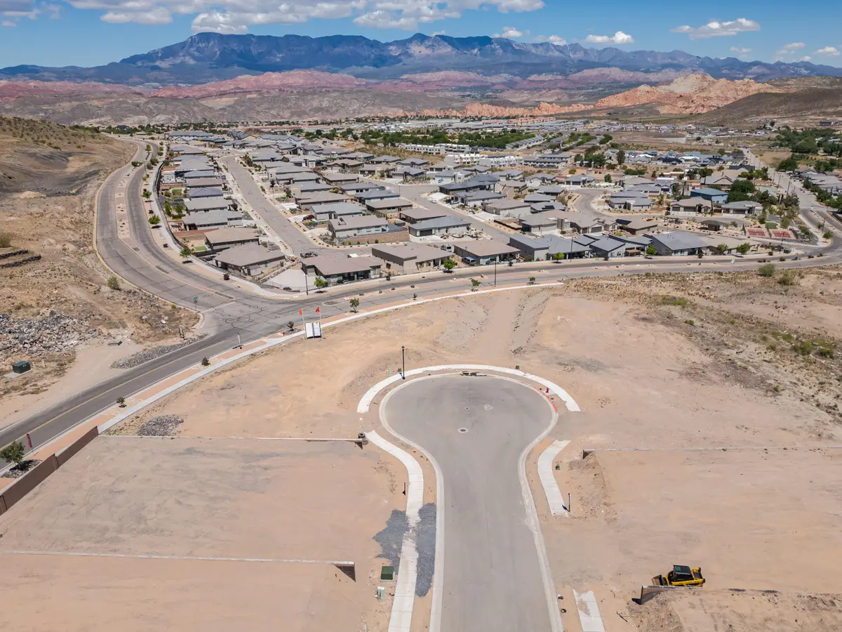 570 S 1800 W, Hurricane, UT 84737 - #1