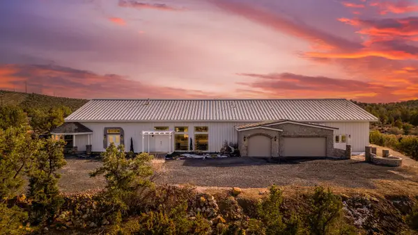 725 W Topaz Rd, St George, UT 84770