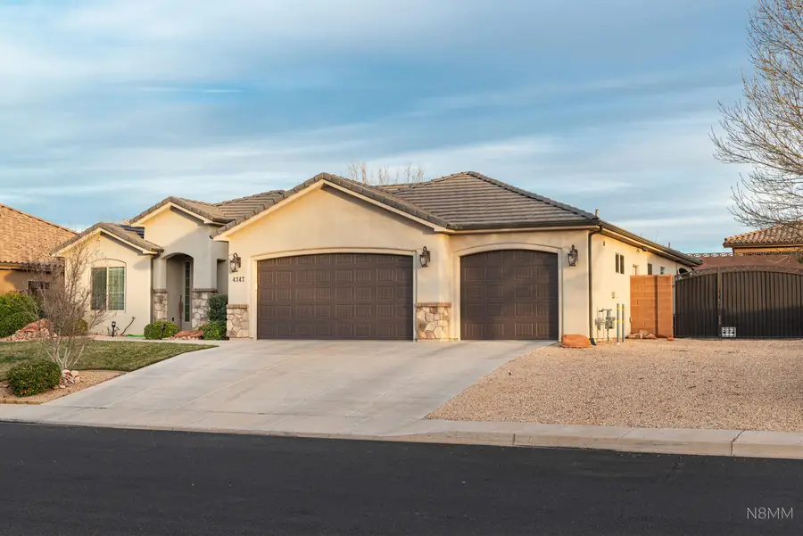 4347 W Bowler St, Hurricane, UT 84737 - #2