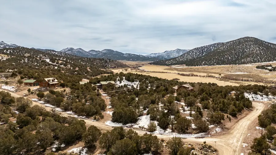 4215 S Artifact Dr, Cedar City, UT 84720 - #3