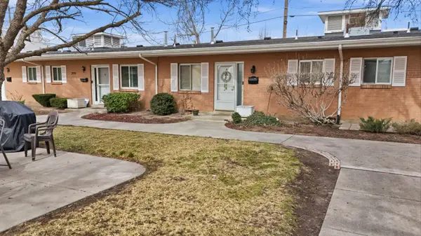 2199 Carriage Ln #5, Holladay, UT 84117