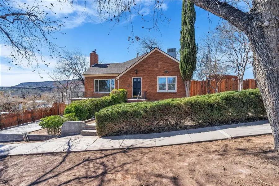 239 N Main St, Saint George, UT 84770 - #3