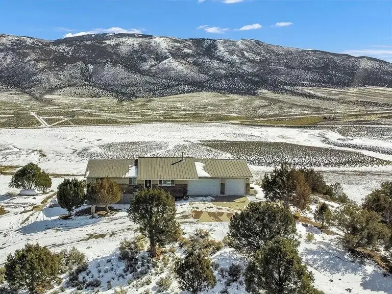 3810 N Burrville Rd, Burrville, UT 84744 - #2