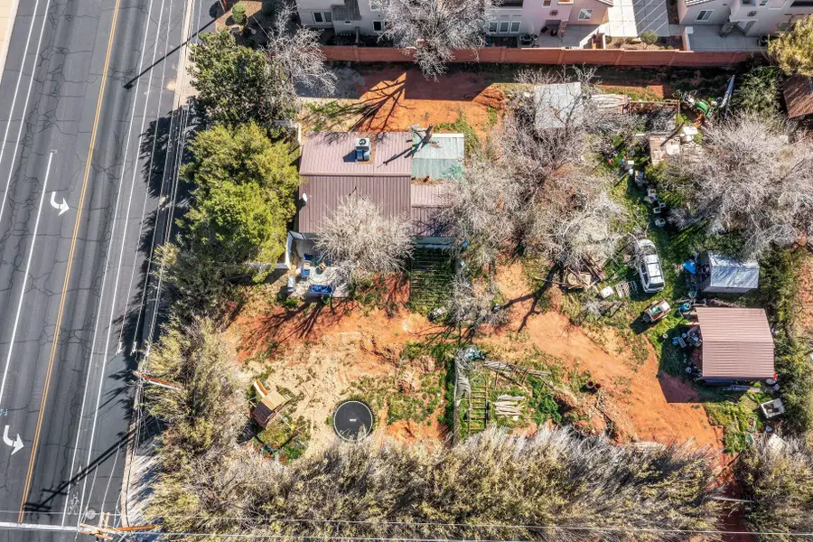 185 W Center St, Ivins, UT 84738 - #2