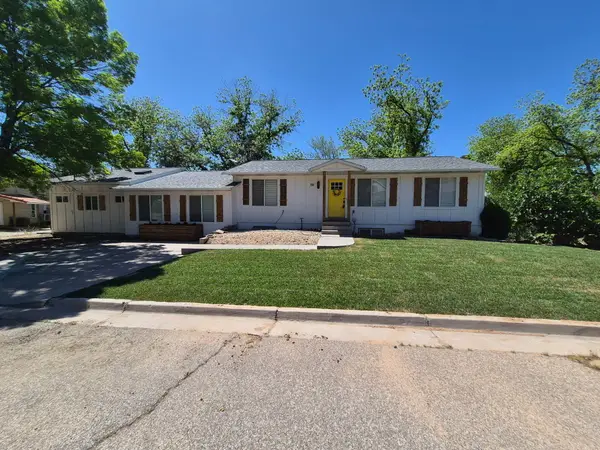 175 N 160, Hurricane, UT 84737