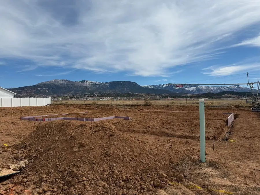 3313 W Indigo St, Cedar City, UT 84721 - #3