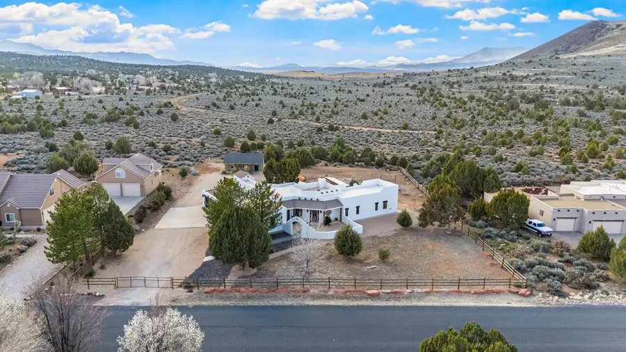 1235 N Carters Pond Rd, Dammeron Valley, UT 84783 - #2