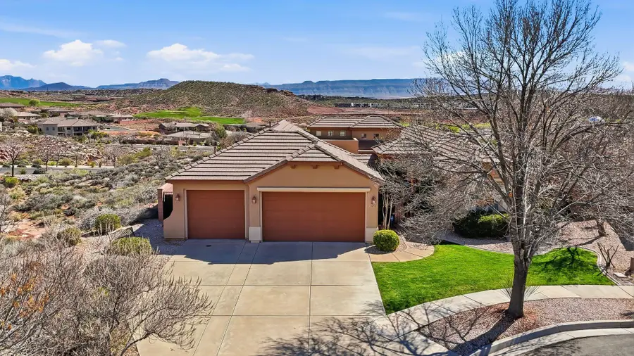 1672 N Ranch View Dr, Washington, UT 84780 - #3