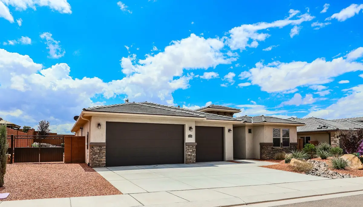 1228 E Gordon Ln, Washington, UT 84780 - #1