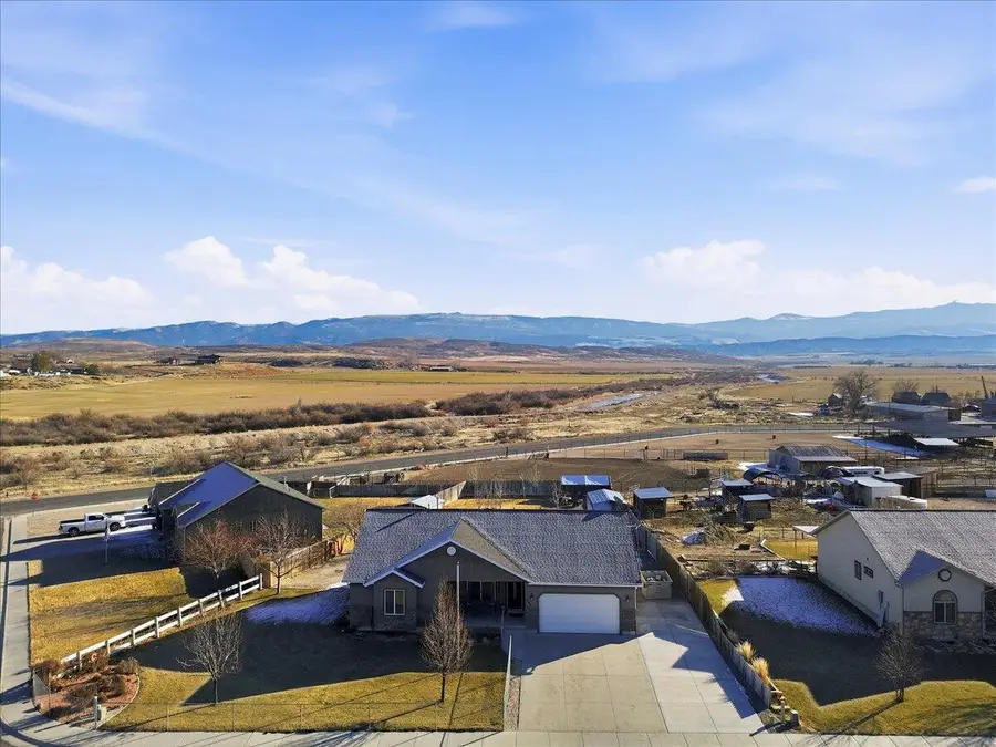 455 Rock Creek Dr, Gunnison, UT 84634 - #2