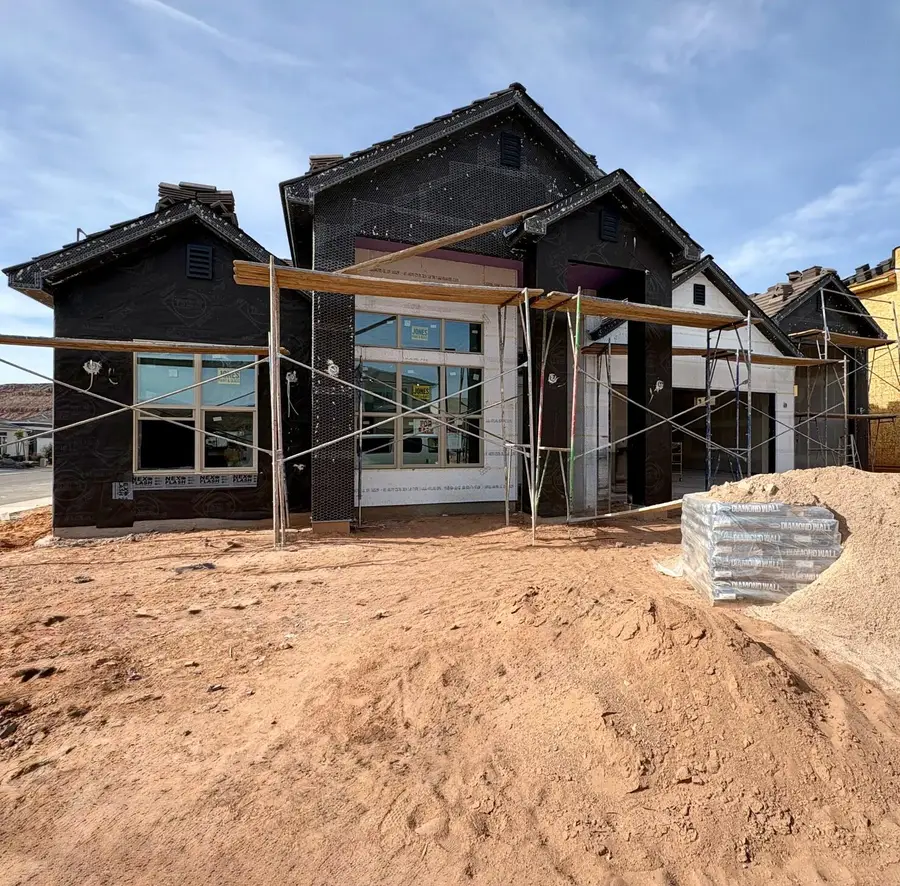 730 Taylor Creek Dr, Washington, UT 84780 - #2