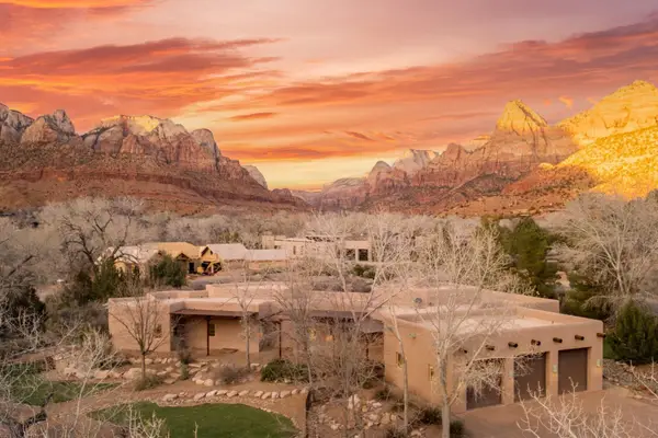 100 River Bend Cir, Springdale, UT 84767