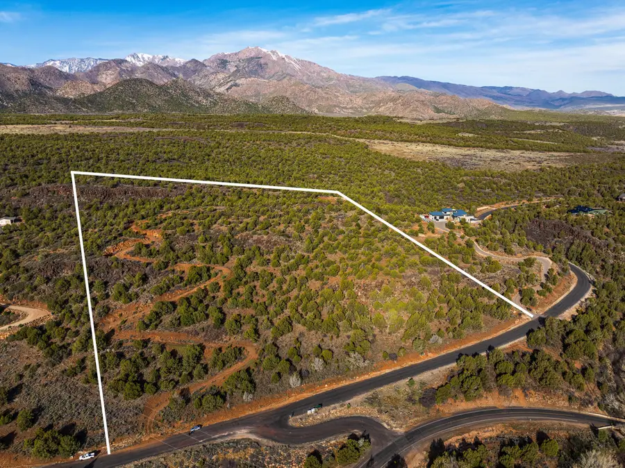 3138 S Juniper Way, New Harmony, UT 84757 - #2