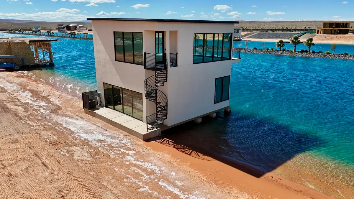 4056 S Wake St, Hurricane, UT 84737 - #1