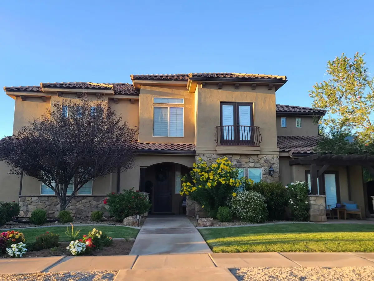 211 E Swallowtail Ln, Washington, UT 84780 - #1