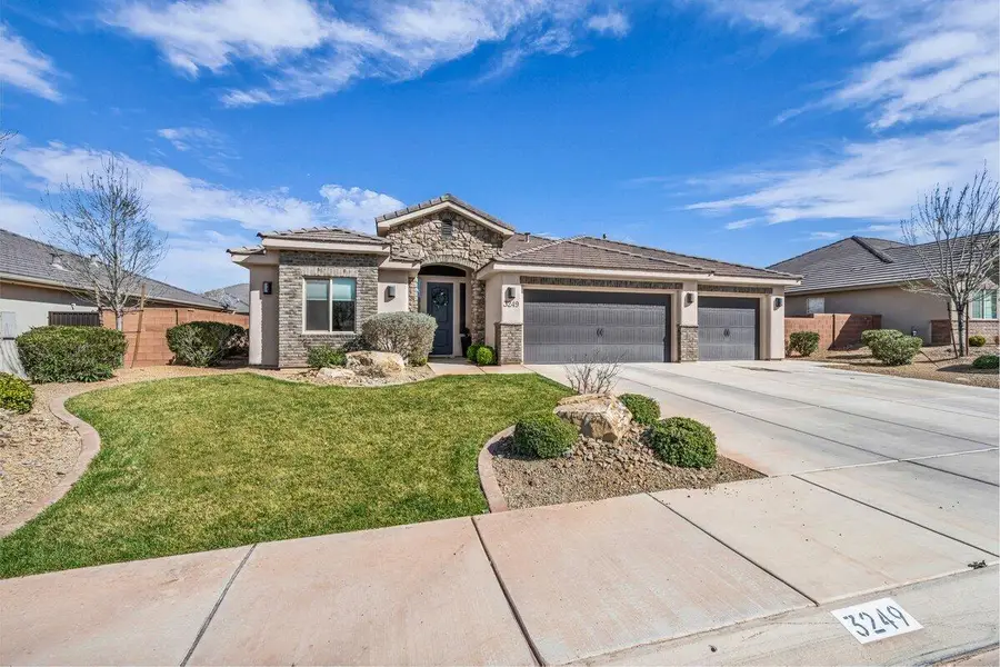 3249 S 3350 St E, Saint George, UT 84790 - #3