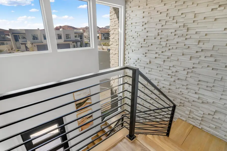 2264 N Double Eagle Ln, Washington, UT 84780 - #2