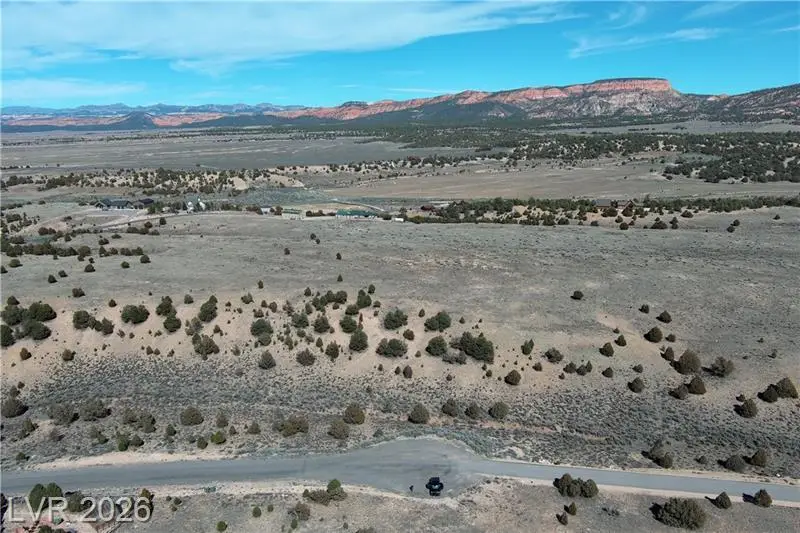 1825 E Eagle Ridge Cir, Hatch, UT 84735 - #3