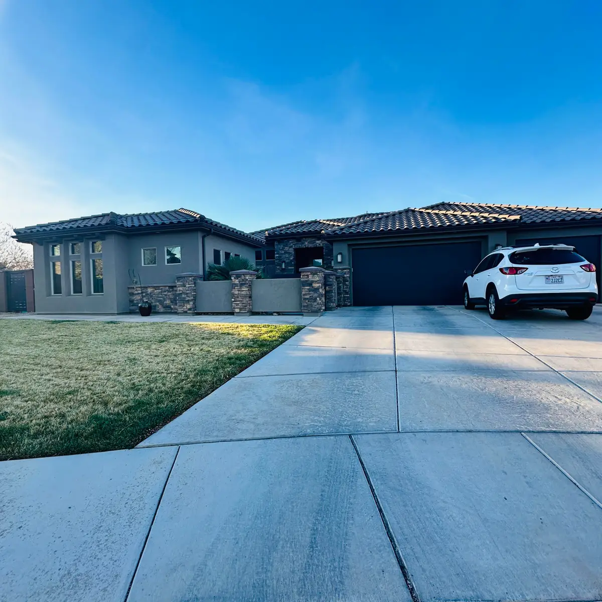 2982 E Carmine Dr, Saint George, UT 84790 - #1